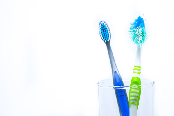 General Dentistry: 4 Tips for Choosing a Toothbrush and Toothpaste from Metcalf Dental in Oak Brook, IL